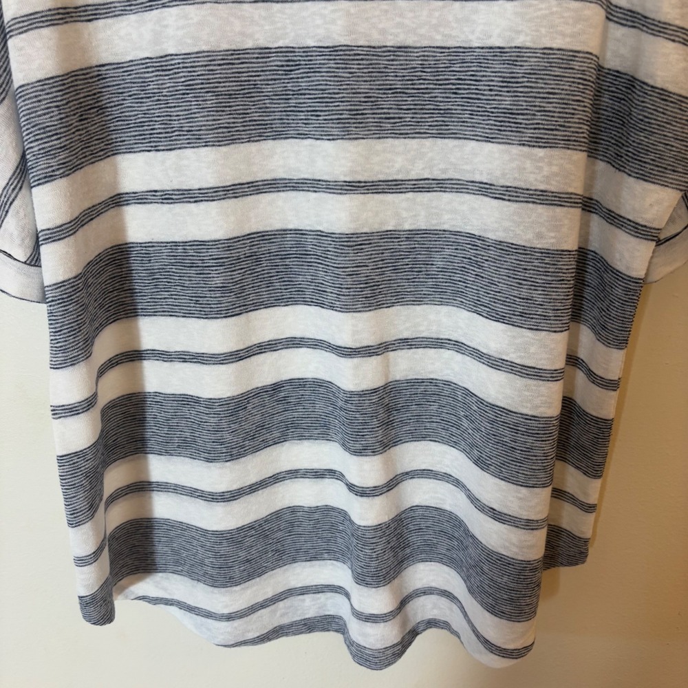 LOFT Striped Knit Top Size Large Navy Blue White Short Sleeve Scoop Neck - Picture 4 of 7